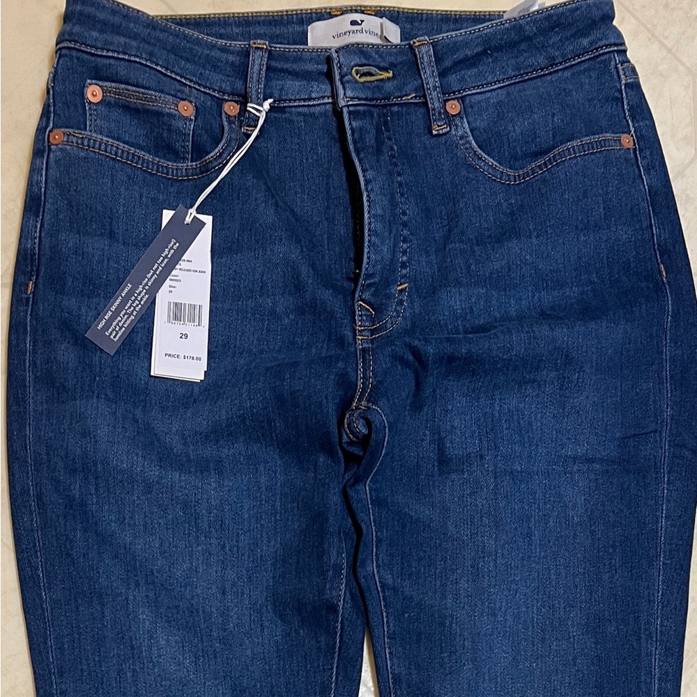 Brand new with tags Vineyard Vines skinny jeans